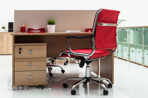 現代辦公室的美麗家具 提升工作效率與美學體驗